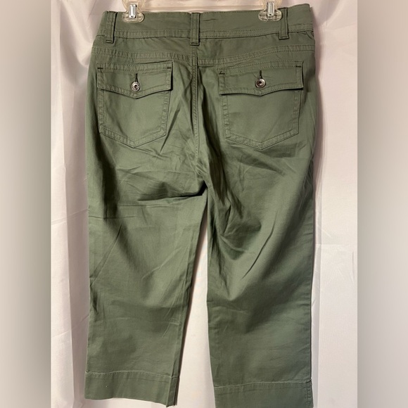 Jones & co crop pant. Size 10 NWOT. Green - Picture 2 of 6